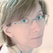 Portrait compositrice française contemporaine . Sophie Lacaze french Composer